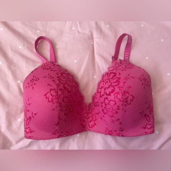 Lace Magic Bra - Picture 1 of 2